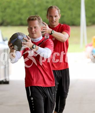 Fusball Bundesliga. Trainingsauftakt WAC. Christian Dobnik, Alexander Kofler. Wolfsberg, am 14.6.2016.
Foto: Kuess
---
pressefotos, pressefotografie, kuess, qs, qspictures, sport, bild, bilder, bilddatenbank