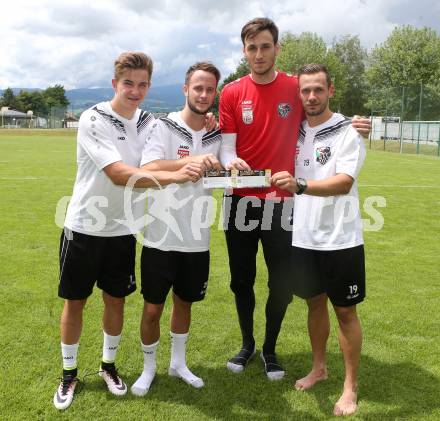 Fusball Bundesliga. Trainingsauftakt WAC.  Benjamin Rosenberger, Christian Klemm, Raphael Sallinger, Daniel Offenbacher, . Wolfsberg, am 14.6.2016.
Foto: Kuess
---
pressefotos, pressefotografie, kuess, qs, qspictures, sport, bild, bilder, bilddatenbank