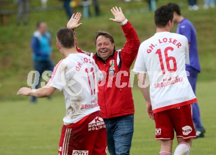 Fussball Unterliga Ost. POggersdorf gegen St. Michael/Bleiburg. Jubel Trainer Karl Sommerauer  (St. Michael). Poggersdorf, am 19.6.2016.
Foto: Kuess
---
pressefotos, pressefotografie, kuess, qs, qspictures, sport, bild, bilder, bilddatenbank