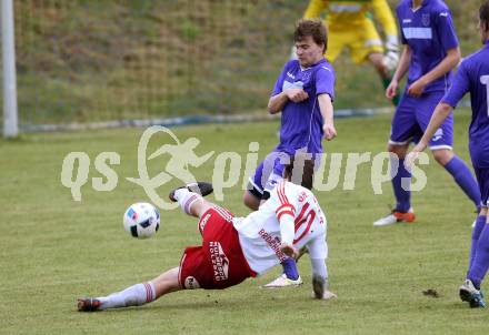 Fussball Unterliga Ost. POggersdorf gegen St. Michael/Bleiburg. Gerhard Krumpl,  (Poggersdorf), Guenther Feimuth (St. Michael). Poggersdorf, am 19.6.2016.
Foto: Kuess
---
pressefotos, pressefotografie, kuess, qs, qspictures, sport, bild, bilder, bilddatenbank