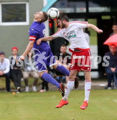 Fussball Unterliga Ost. POggersdorf gegen St. Michael/Bleiburg. Christian Fuiko,  (Poggersdorf), Rok Rozeniicnik Korosec (St. Michael). Poggersdorf, am 19.6.2016.
Foto: Kuess
---
pressefotos, pressefotografie, kuess, qs, qspictures, sport, bild, bilder, bilddatenbank