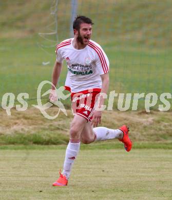 Fussball Unterliga Ost. POggersdorf gegen St. Michael/Bleiburg. Torjubel Rok Rozeniicnik Korosec (St. Michael). Poggersdorf, am 19.6.2016.
Foto: Kuess
---
pressefotos, pressefotografie, kuess, qs, qspictures, sport, bild, bilder, bilddatenbank