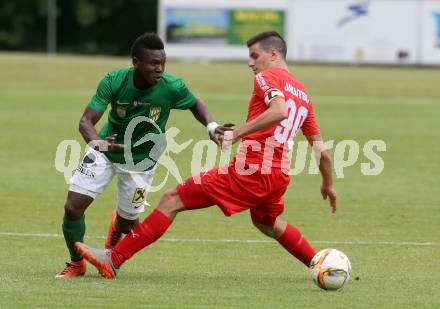 Fussball OEFB Cup. 1. Runde. ATUS Ferlach gegen Austria Lustenau. Lukas Jaklitsch,  (Ferlach),  Jodel Dossou (Lustenau). Ferlach, am 16.7.2016.
Foto: Kuess
---
pressefotos, pressefotografie, kuess, qs, qspictures, sport, bild, bilder, bilddatenbank