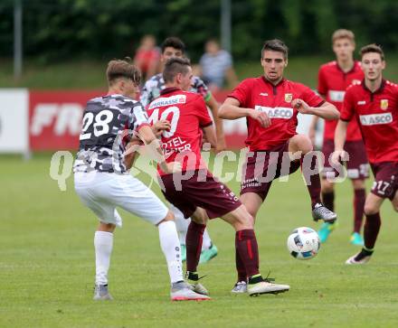 Fussball. Regionalliga. ATSV Wolfsberg gegen SPG FC Pasching/LASK Juniors. Patrick Pfennich, Anze Pesl (ATSV Wolfsberg), Elvir Huskic (Pasching/LASK Juniors). Wolfsberg, 22.7.2016.
Foto: Kuess
---
pressefotos, pressefotografie, kuess, qs, qspictures, sport, bild, bilder, bilddatenbank