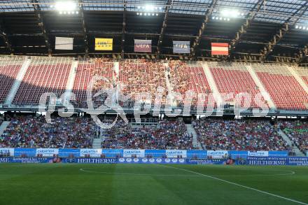 Freundschaftsspiel. RZ Pellets WAC gegen Chelsea FC. Stadion, Zuschauer, Fans. Klagenfurt Woerthersee Stadion, 20.7.2016.
Foto: Kuess
---
pressefotos, pressefotografie, kuess, qs, qspictures, sport, bild, bilder, bilddatenbank