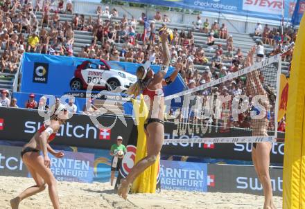 Beachvolleyball. Beach Volleyball Major Series. Barbara Hansel, Stefanie Schwaiger (AUT). Klagenfurt, 27.7.2016.
Foto: Kuess
---
pressefotos, pressefotografie, kuess, qs, qspictures, sport, bild, bilder, bilddatenbank