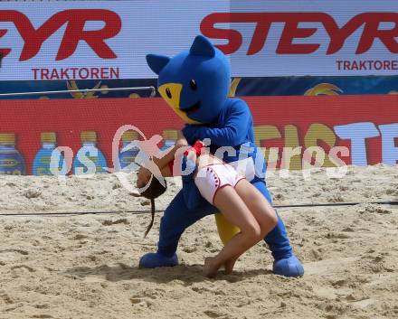 Beachvolleyball. Beach Volleyball Major Series. Marnin Maskottchen. Klagenfurt, 28.7.2016.
Foto: Kuess
---
pressefotos, pressefotografie, kuess, qs, qspictures, sport, bild, bilder, bilddatenbank