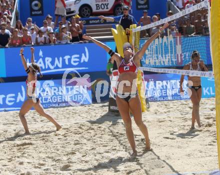 Beachvolleyball. Beach Volleyball Major Series. Nadine ZUMKEHR, Joana HEIDRICH (SUI). Klagenfurt, 30.7.2016.
Foto: Kuess


---
pressefotos, pressefotografie, kuess, qs, qspictures, sport, bild, bilder, bilddatenbank