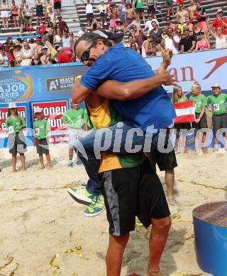 Beachvolleyball. Beach Volleyball Major Series.  Saymon BARBOSA SANTOS (BRA), Hannes Jagerhofer. Klagenfurt, 31.7.2016.
Foto: Kuess
---
pressefotos, pressefotografie, kuess, qs, qspictures, sport, bild, bilder, bilddatenbank