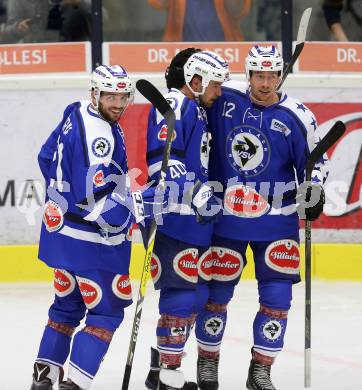 EBEL. Eishockey Bundesliga. Testspiel. VSV gegen Graz 99ers. Torjubel Michael Grabner, Benjamin Petrik, Michael Raffl (VSV). Villach, am 19.8.2016.
Foto: Kuess
---
pressefotos, pressefotografie, kuess, qs, qspictures, sport, bild, bilder, bilddatenbank