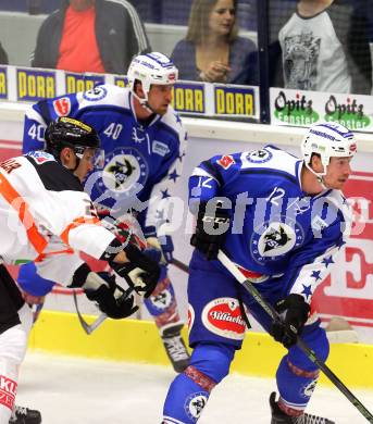 EBEL. Eishockey Bundesliga. Testspiel. VSV gegen Graz 99ers. Michael Raffl, Michael Grabner (VSV), Kris Reinthaler (Graz). Villach, am 19.8.2016.
Foto: Kuess
---
pressefotos, pressefotografie, kuess, qs, qspictures, sport, bild, bilder, bilddatenbank