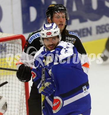 EBEL. Eishockey Bundesliga. Testspiel. VSV gegen Graz 99ers. Benjamin Petrik, (VSV),  Robin Weihager (Graz). Villach, am 19.8.2016.
Foto: Kuess
---
pressefotos, pressefotografie, kuess, qs, qspictures, sport, bild, bilder, bilddatenbank