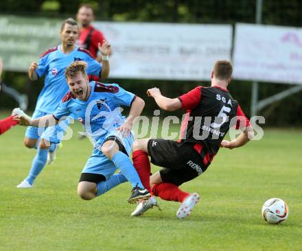 Fussball. Unterliga Ost. Sirnitz gegen Woelfnitz. Michael Golznig (Sirnitz), David Podgornik (Woelfnitz). Sirnitz, 30.7.2016.
Foto: Kuess
---
pressefotos, pressefotografie, kuess, qs, qspictures, sport, bild, bilder, bilddatenbank