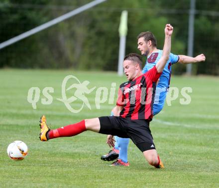 Fussball. Unterliga Ost. Sirnitz gegen Woelfnitz. Marco Huber (Sirnitz), Guenther Zussner (Woelfnitz). Sirnitz, 30.7.2016.
Foto: Kuess
---
pressefotos, pressefotografie, kuess, qs, qspictures, sport, bild, bilder, bilddatenbank