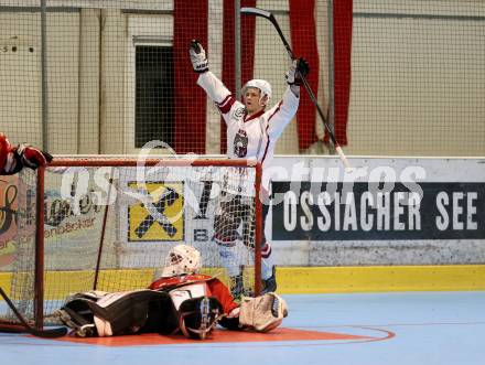 Inline-Hockey WM-Qualifikations-Turnier. Oesterreich gegen Lettland.  Torjubel Lettland. Steindorf, am 25.6.2016.
Foto: Kuess
---
pressefotos, pressefotografie, kuess, qs, qspictures, sport, bild, bilder, bilddatenbank