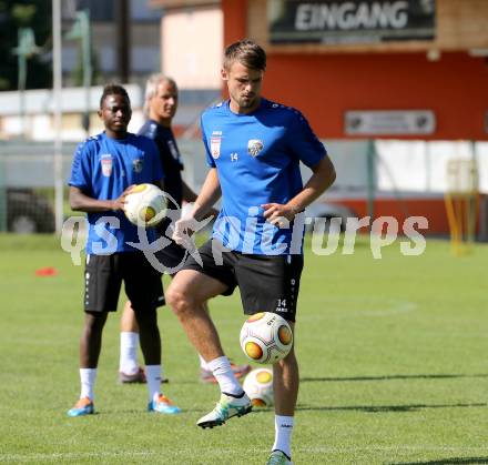 Fussball tipico Bundesliga. RZ Pellets WAC. Training. Philipp Prosenik. Lavanttal Arena Wolfsberg, am 4.7.2016.
Foto: Kuess
---
pressefotos, pressefotografie, kuess, qs, qspictures, sport, bild, bilder, bilddatenbank