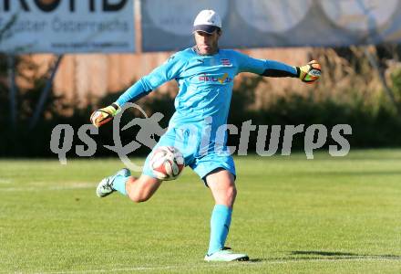 Fussball 1. Klasse B. Faakersee gegen Bad Bleiberg. Andre Werner (Bad Bleiberg). Faakersee, am 7.8.2016.
Foto: Kuess
---
pressefotos, pressefotografie, kuess, qs, qspictures, sport, bild, bilder, bilddatenbank