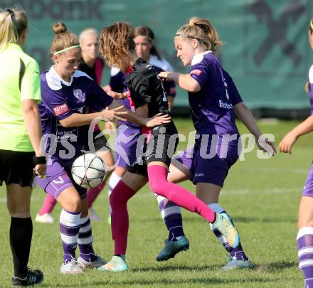 Fussball Frauen. OEFB Ladies Cup. FC Feldkirchen/SV Magdalensberg gegen Carinthians Spittal. Natalie Schranzer, (Feldkirchen/Magdalensberg), Laura Elisabeth Santner, Christina Hintermann  (Spittal). Deinsdorf, am 28.8.2016.
Foto: Kuess
---
pressefotos, pressefotografie, kuess, qs, qspictures, sport, bild, bilder, bilddatenbank