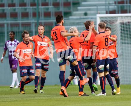 Fussball Regionalliga. SK Austria Klagenfurt gegen Deutschlandsberg.  Torjubel (Deutschlandsberg). Klagenfurt, am 2.9.2016.
Foto: Kuess
---
pressefotos, pressefotografie, kuess, qs, qspictures, sport, bild, bilder, bilddatenbank