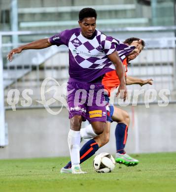 Fussball Regionalliga. SK Austria Klagenfurt gegen Deutschlandsberg.  Sandro Jose Da Silva, (Klagenfurt),  Pascal Michael Zisser  (Deutschlandsberg). Klagenfurt, am 2.9.2016.
Foto: Kuess
---
pressefotos, pressefotografie, kuess, qs, qspictures, sport, bild, bilder, bilddatenbank