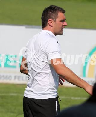 Fussball Kaerntner Liga. Annabichler SV gegen Gmuend. Trainer Rudolf Schoenherr (Gmuend). Annabichl, am 4.9.2016.
Foto: Kuess
---
pressefotos, pressefotografie, kuess, qs, qspictures, sport, bild, bilder, bilddatenbank