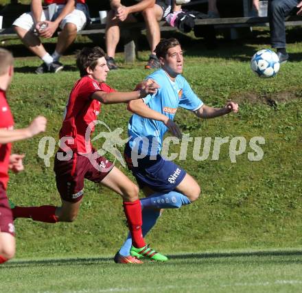 Fussball Kaerntner Liga. Lind gegen Eberstein. Rene Loeschnig, (Lind),  Philipp Regenfelder (Eberstein). Lind im Drautal, am 3.9.2016.
Foto: Kuess
---
pressefotos, pressefotografie, kuess, qs, qspictures, sport, bild, bilder, bilddatenbank