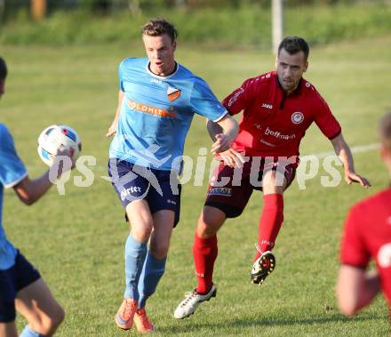 Fussball Kaerntner Liga. Lind gegen Eberstein. Petar Cumbo, (Lind),  Aleksandar Radonjic (Eberstein). Lind im Drautal, am 3.9.2016.
Foto: Kuess
---
pressefotos, pressefotografie, kuess, qs, qspictures, sport, bild, bilder, bilddatenbank