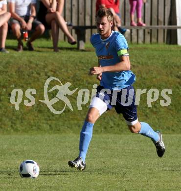 Fussball Kaerntner Liga. Lind gegen Eberstein. Manuel Rabitsch (Eberstein). Lind im Drautal, am 3.9.2016.
Foto: Kuess
---
pressefotos, pressefotografie, kuess, qs, qspictures, sport, bild, bilder, bilddatenbank