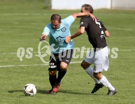 Fussball Kaerntner Liga. Annabichler SV gegen Gmuend. Stefan Dollinger,  (ASV), Marcel Gollmitzer (Gmuend). Annabichl, am 4.9.2016.
Foto: Kuess
---
pressefotos, pressefotografie, kuess, qs, qspictures, sport, bild, bilder, bilddatenbank