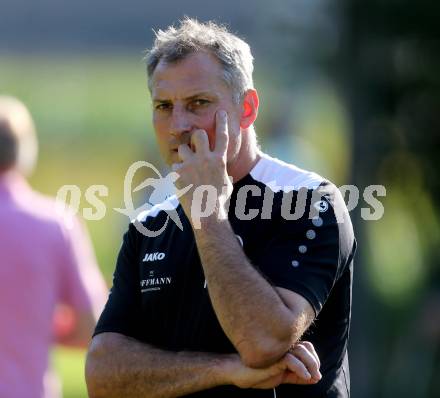 Fussball Kaerntner Liga. Lind gegen Eberstein. Trainer Peter Zagler  (Lind). Lind im Drautal, am 3.9.2016.
Foto: Kuess
---
pressefotos, pressefotografie, kuess, qs, qspictures, sport, bild, bilder, bilddatenbank