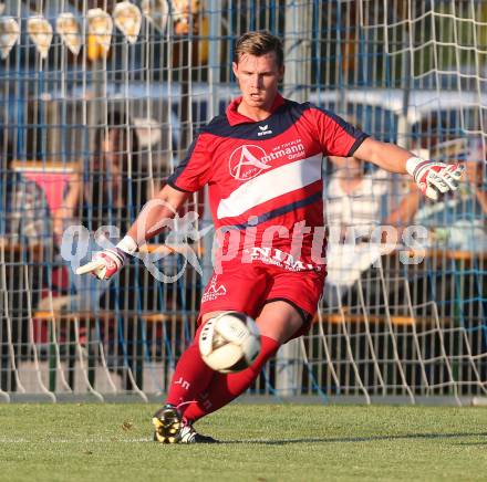 Fussball Kaerntner Liga. SAK gegen Feldkirchen. Dario Pick  (Feldkirchen). Welzenegg, am 9.9.2016.
Foto: Kuess
---
pressefotos, pressefotografie, kuess, qs, qspictures, sport, bild, bilder, bilddatenbank