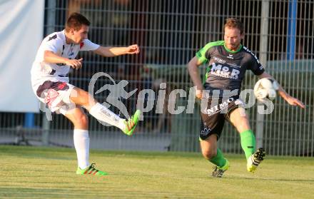 Fussball Kaerntner Liga. SAK gegen Feldkirchen. Roman Sadnek, (SAK), Manuel Josef Vaschauner  (Feldkirchen). Welzenegg, am 9.9.2016.
Foto: Kuess
---
pressefotos, pressefotografie, kuess, qs, qspictures, sport, bild, bilder, bilddatenbank