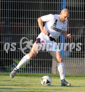 Fussball Kaerntner Liga. SAK gegen Feldkirchen. Christian Dlopst (SAK). Welzenegg, am 9.9.2016.
Foto: Kuess
---
pressefotos, pressefotografie, kuess, qs, qspictures, sport, bild, bilder, bilddatenbank