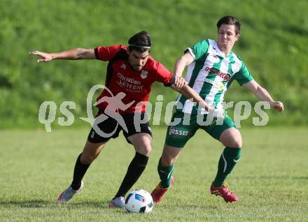 Fussball Kaerntner Liga. Maria Saal gegen Rapid Lienz. Aldamir Araujo Da Silva Filho,   (Maria Saal), Christopher Korber (Lienz). Maria Saal, am 10.9.2016.
Foto: Kuess
---
pressefotos, pressefotografie, kuess, qs, qspictures, sport, bild, bilder, bilddatenbank