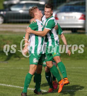 Fussball Kaerntner Liga. Maria Saal gegen Rapid Lienz.  Torjubel Mario Kleinlercher (Lienz). Maria Saal, am 10.9.2016.
Foto: Kuess
---
pressefotos, pressefotografie, kuess, qs, qspictures, sport, bild, bilder, bilddatenbank