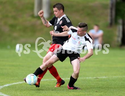 Fussball 1. KLasse A. Gmuend 1b gegen Defreggental. Marko Persterer,  (Gmuend), Nicolas Ladstaetter (Defreggental). Gmuend, am 11.9.2016.
Foto: Kuess
---
pressefotos, pressefotografie, kuess, qs, qspictures, sport, bild, bilder, bilddatenbank