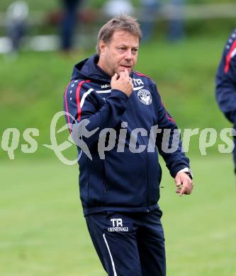 Fussball Unterliga West. Ludmannsdorf gegen Noetsch. Trainer Karl Sommerauer (Ludmannsdorf). Ludmannsdorf, am 18.9.2016.
Foto: Kuess
---
pressefotos, pressefotografie, kuess, qs, qspictures, sport, bild, bilder, bilddatenbank