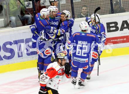 EBEL. Eishockey Bundesliga.  VSV gegen HC Orli Znojmo. Torjubel Miha Verlic, Corey Locke, Jan Urbas (VSV). Villach, am 18.9.2016.
Foto: Kuess 
---
pressefotos, pressefotografie, kuess, qs, qspictures, sport, bild, bilder, bilddatenbank