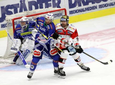 EBEL. Eishockey Bundesliga.  VSV gegen HC Orli Znojmo. Florian Muehlstein, (VSV), Kevin Bruijsten (Znojmo). Villach, am 18.9.2016.
Foto: Kuess 
---
pressefotos, pressefotografie, kuess, qs, qspictures, sport, bild, bilder, bilddatenbank