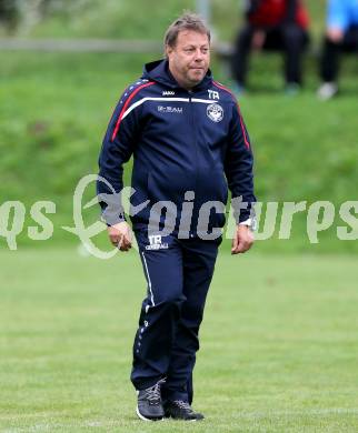 Fussball Unterliga West. Ludmannsdorf gegen Noetsch. Trainer Karl Sommerauer (Ludmannsdorf). Ludmannsdorf, am 18.9.2016.
Foto: Kuess
---
pressefotos, pressefotografie, kuess, qs, qspictures, sport, bild, bilder, bilddatenbank