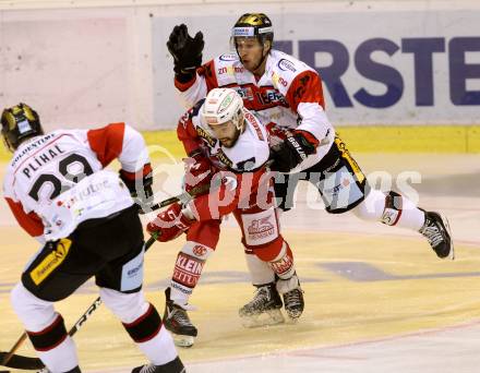 EBEL. Eishockey Bundesliga.  KAC gegen HC Orli Znojmo. Steven Strong, (KAC), Adam Hughesman (Znojmo). Klagenfurt, am 23.9.2016.
Foto: Kuess 
---
pressefotos, pressefotografie, kuess, qs, qspictures, sport, bild, bilder, bilddatenbank