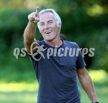 Fussball. 1. Klasse C. Ebental gegen SG KSK-Woerthersee/ATUS Poertschach. Trainer Werner Oberrisser (Ebental). Ebental, 25.9.2016.
Foto: Kuess
---
pressefotos, pressefotografie, kuess, qs, qspictures, sport, bild, bilder, bilddatenbank