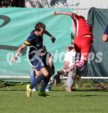 Fussball. 1. Klasse C. Ebental gegen SG KSK-Woerthersee/ATUS Poertschach. Christof Pirolt (Ebental), Nico Wedenig  (SG KSK-Woerthersee/ATUS Poertschach). Ebental, 25.9.2016.
Foto: Kuess
---
pressefotos, pressefotografie, kuess, qs, qspictures, sport, bild, bilder, bilddatenbank