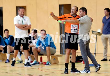 Handball HLA. SC Ferlach gegen HC Hard. Trainer Ivan Vajdl, (Ferlach), Trainer Severin Englmann (Hard), Schiedsrichter. Ferlach, am 27.9.2016.
Foto: Kuess
---
pressefotos, pressefotografie, kuess, qs, qspictures, sport, bild, bilder, bilddatenbank