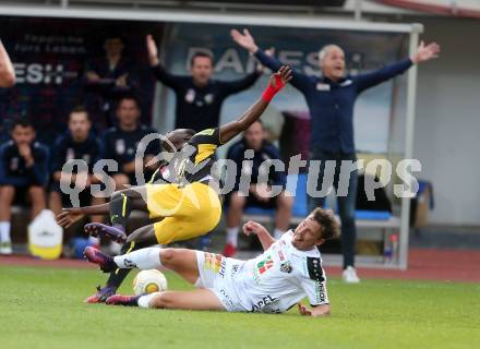 Fussball Bundesliga. RZ Pellets WAC gegen  Altach. Christopher Wernitznig,   (WAC), Dimitri Joseph Oberlin (Altach). Wolfsberg, am 1.10.2016.
Foto: Kuess
---
pressefotos, pressefotografie, kuess, qs, qspictures, sport, bild, bilder, bilddatenbank