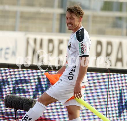 Fussball Bundesliga. RZ Pellets WAC gegen  Altach. Torjubel Christopher Wernitznig, (WAC). Wolfsberg, am 1.10.2016.
Foto: Kuess
---
pressefotos, pressefotografie, kuess, qs, qspictures, sport, bild, bilder, bilddatenbank