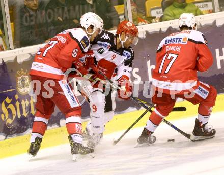 EBEL. Eishockey Bundesliga.  KAC gegen HC TWK Innsbruck. Thomas Hundertpfund, (KAC), John Lammers (Innsbruck). Klagenfurt, am 2.10.2016.
Foto: Kuess 
---
pressefotos, pressefotografie, kuess, qs, qspictures, sport, bild, bilder, bilddatenbank