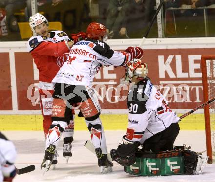 EBEL. Eishockey Bundesliga.  KAC gegen HC TWK Innsbruck. Manuel Ganahl,  (KAC), Daniel Mitterdorfer, Andy Chiodo (Innsbruck). Klagenfurt, am 2.10.2016.
Foto: Kuess 
---
pressefotos, pressefotografie, kuess, qs, qspictures, sport, bild, bilder, bilddatenbank