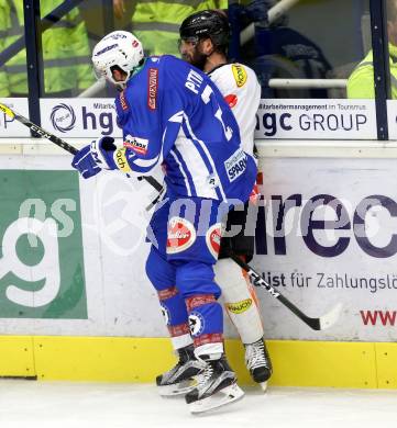 EBEL. Eishockey Bundesliga.  VSV gegen Dornbirner Eishockey Club. Benjamin Petrik,  (VSV), Nikolas Petrik (Dornbirn). Villach, am 2.10.2016.
Foto: Kuess 
---
pressefotos, pressefotografie, kuess, qs, qspictures, sport, bild, bilder, bilddatenbank