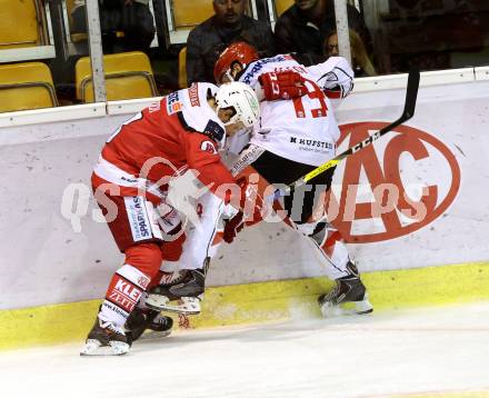 EBEL. Eishockey Bundesliga.  KAC gegen HC TWK Innsbruck. Thomas Koch, (KAC), Tyler Spurgeon (Innsbruck). Klagenfurt, am 2.10.2016.
Foto: Kuess 
---
pressefotos, pressefotografie, kuess, qs, qspictures, sport, bild, bilder, bilddatenbank